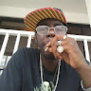 Meet your Posher, Raymond